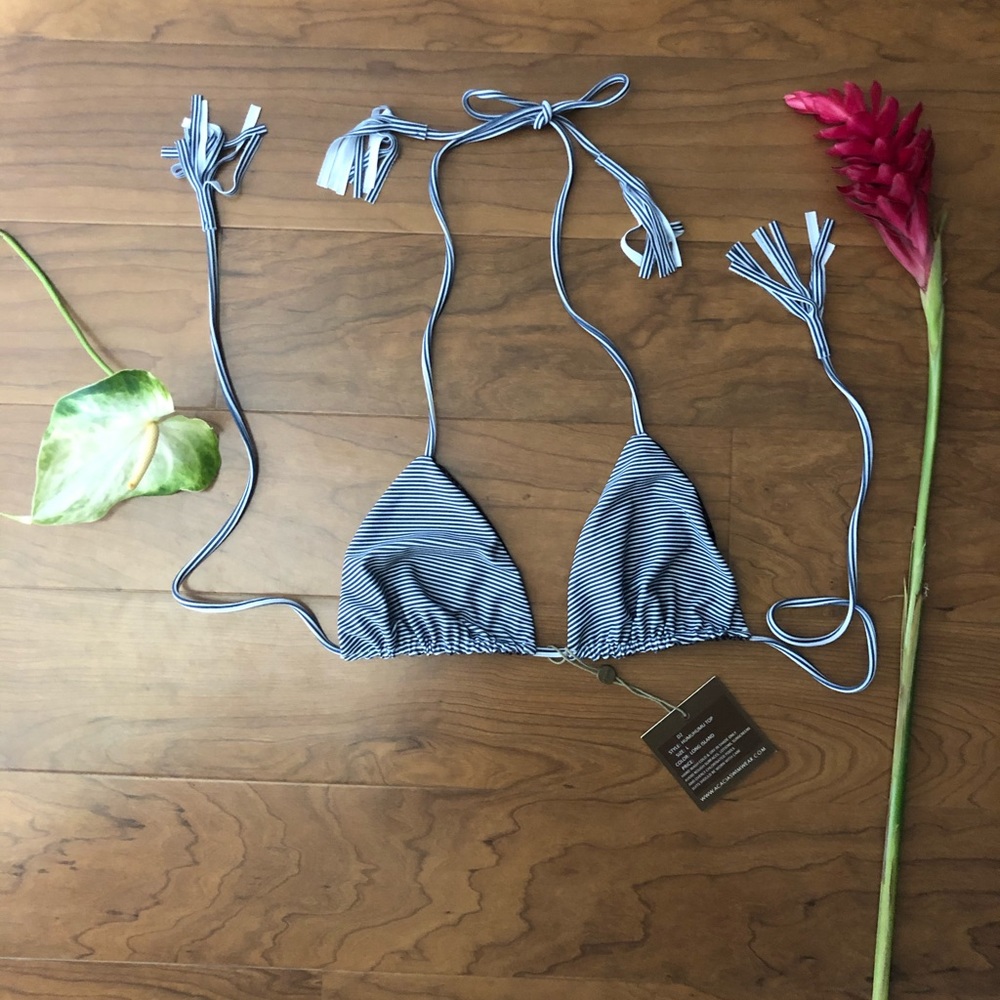 BNWT Acacia top